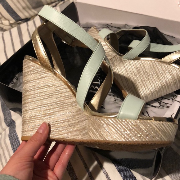 White House Black Market Wedges - Picture 3 of 5